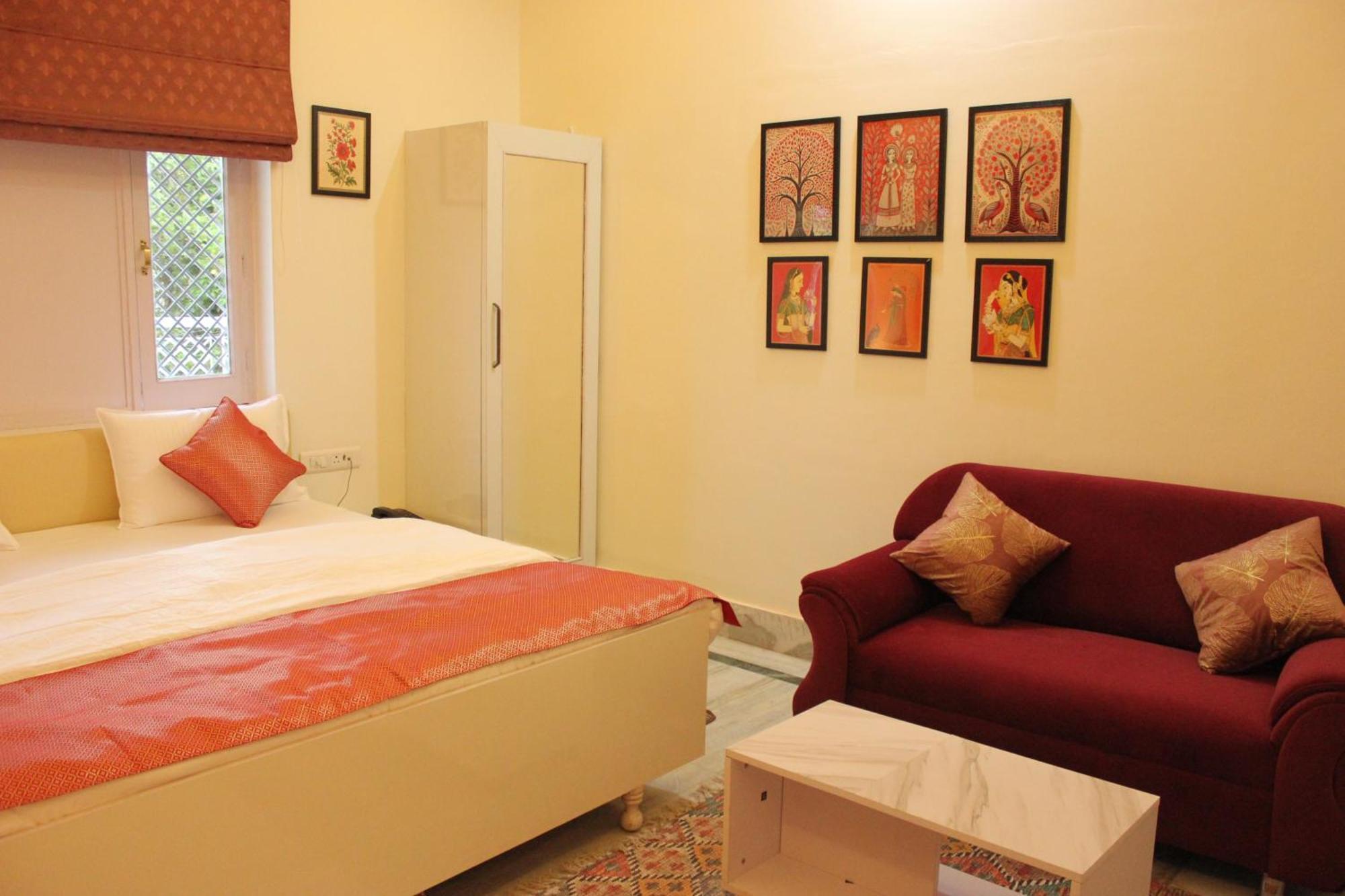 The Nandi International Boutique * Varanasi