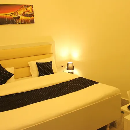 The Nandi International Boutique Homestay Varanasi Exterior photo